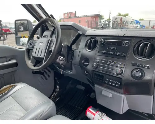 FORD F-550 XL SD Vehicle For Sale