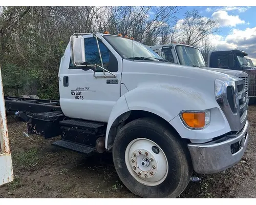 FORD F-650 Complete Vehicle