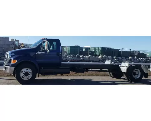 FORD F-750 Complete Vehicle