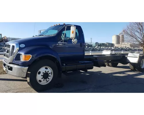 FORD F-750 Complete Vehicle