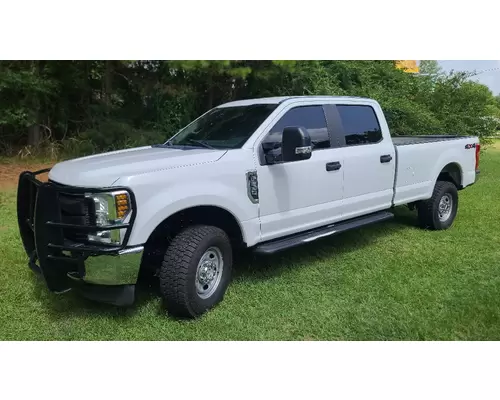 FORD F250 Complete Vehicle