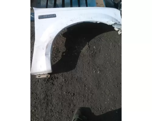 FORD F350SD (SUPER DUTY) FENDER ASSEMBLY, FRONT