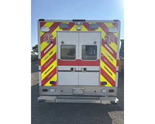 FORD F450 4X4 Ambulance Rebuilders
