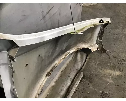 FORD F450SD (SUPER DUTY) FENDER ASSEMBLY, FRONT