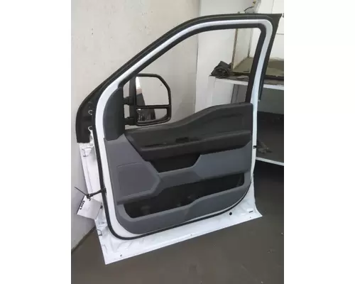 FORD F550SD (SUPER DUTY) 2017-2025 DOOR ASSEMBLY, FRONT