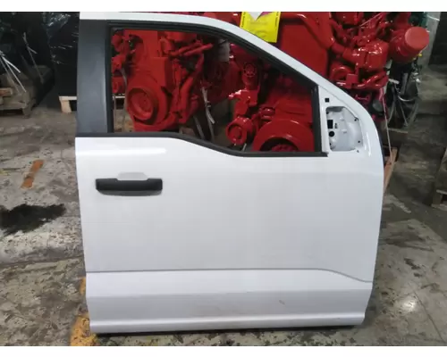 FORD F550SD (SUPER DUTY) 2017-2025 DOOR ASSEMBLY, FRONT