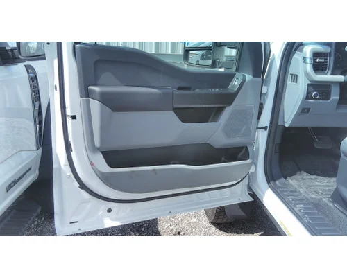 FORD F550SD (SUPER DUTY) 2017-2025 DOOR ASSEMBLY, FRONT
