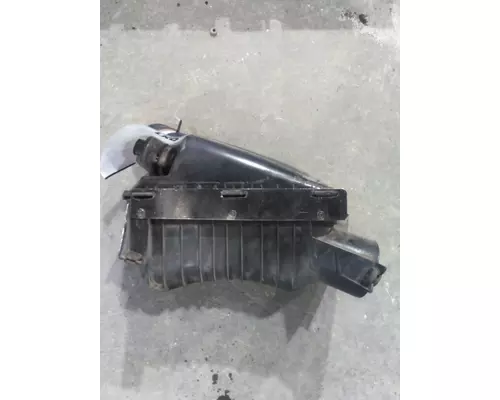 FORD F550SD (SUPER DUTY) AIR CLEANER