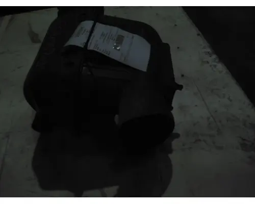 FORD F550SD (SUPER DUTY) AIR CLEANER