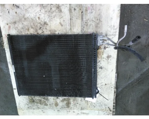 FORD F550SD (SUPER DUTY) AIR CONDITIONER CONDENSER
