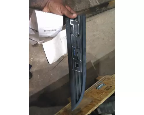FORD F550SD (SUPER DUTY) BODY PARTS, MISC.