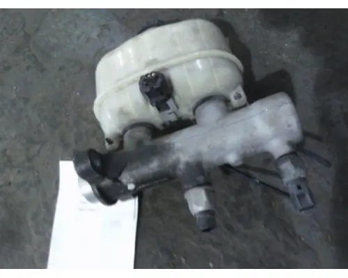 FORD F550SD (SUPER DUTY) BRAKE MASTER CYLINDER