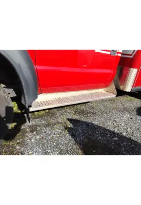 FORD F550SD (SUPER DUTY) CAB STEP