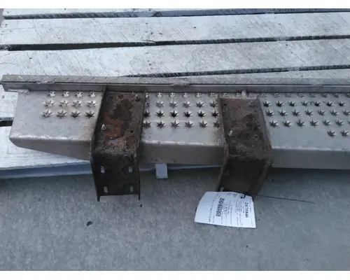 FORD F550SD (SUPER DUTY) CAB STEP