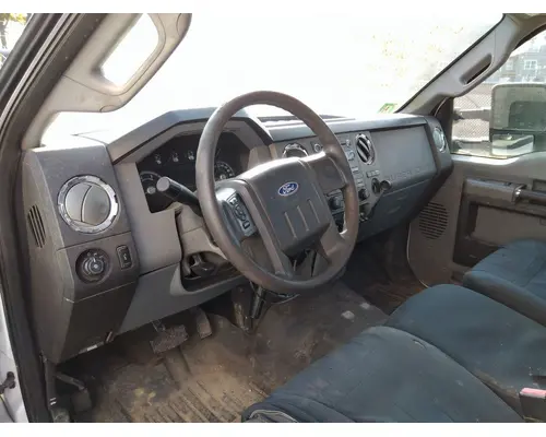 FORD F550SD (SUPER DUTY) CAB