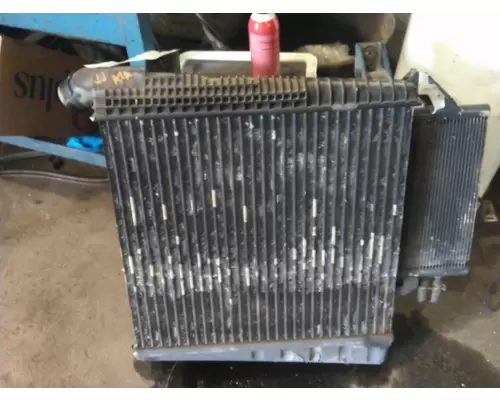 FORD F550SD (SUPER DUTY) CHARGE AIR COOLER (ATAAC)