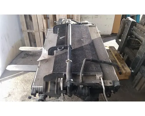 FORD F550SD (SUPER DUTY) COOLING ASSEMBLY (RAD, COND, ATAAC)