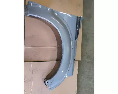 FORD F550SD (SUPER DUTY) FENDER ASSEMBLY, FRONT