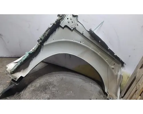 FORD F550SD (SUPER DUTY) FENDER ASSEMBLY, FRONT