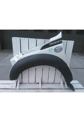 FORD F550SD (SUPER DUTY) FENDER ASSEMBLY, FRONT