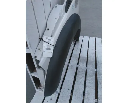 FORD F550SD (SUPER DUTY) FENDER ASSEMBLY, FRONT
