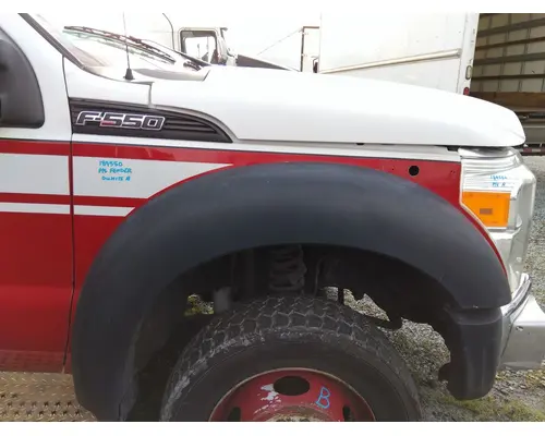 FORD F550SD (SUPER DUTY) FENDER ASSEMBLY, FRONT