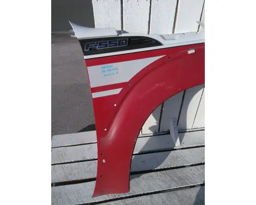 FORD F550SD (SUPER DUTY) FENDER ASSEMBLY, FRONT