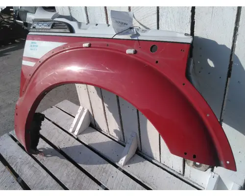 FORD F550SD (SUPER DUTY) FENDER ASSEMBLY, FRONT