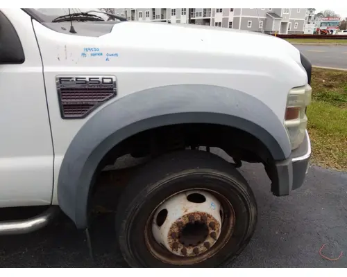 FORD F550SD (SUPER DUTY) FENDER ASSEMBLY, FRONT