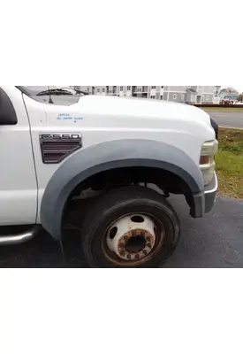 FORD F550SD (SUPER DUTY) FENDER ASSEMBLY, FRONT