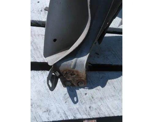 FORD F550SD (SUPER DUTY) FENDER ASSEMBLY, FRONT