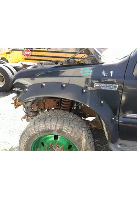 FORD F550SD (SUPER DUTY) FENDER ASSEMBLY, FRONT