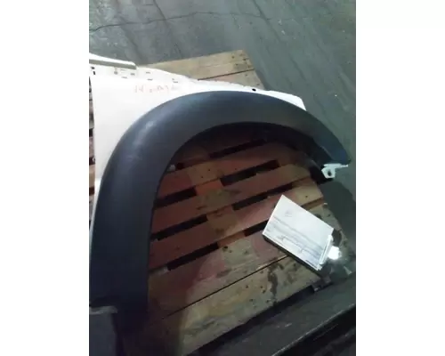 FORD F550SD (SUPER DUTY) FENDER ASSEMBLY, FRONT