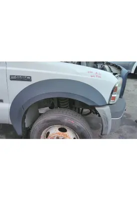 FORD F550SD (SUPER DUTY) FENDER ASSEMBLY, FRONT