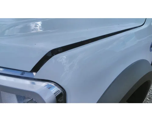 FORD F550SD (SUPER DUTY) FENDER ASSEMBLY, FRONT