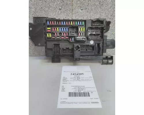 FORD F550SD (SUPER DUTY) FUSE BOX