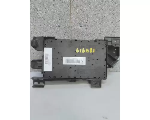 FORD F550SD (SUPER DUTY) FUSE BOX