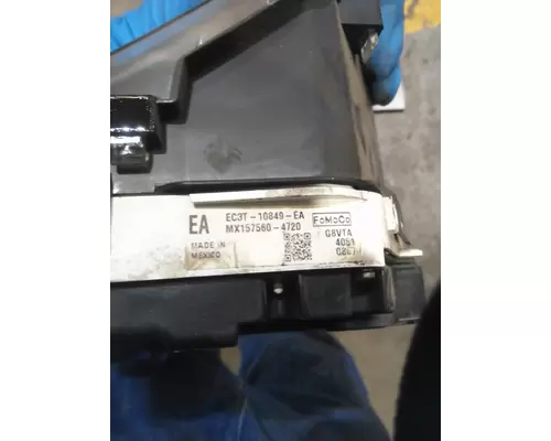 FORD F550SD (SUPER DUTY) GAUGE CLUSTER