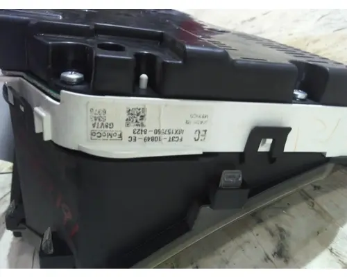 FORD F550SD (SUPER DUTY) GAUGE CLUSTER