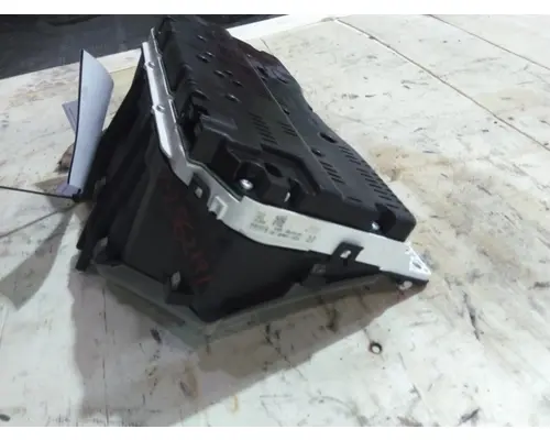 FORD F550SD (SUPER DUTY) GAUGE CLUSTER