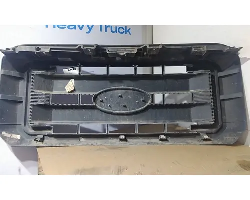 FORD F550SD (SUPER DUTY) GRILLE