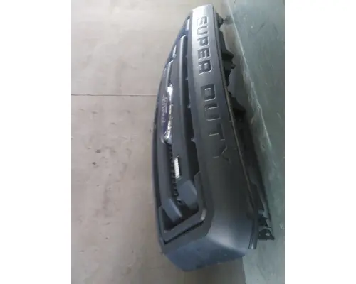 FORD F550SD (SUPER DUTY) GRILLE