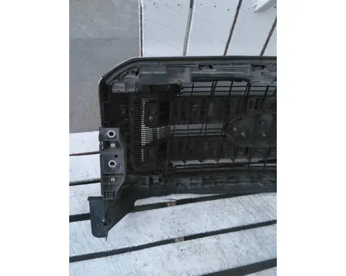 FORD F550SD (SUPER DUTY) GRILLE