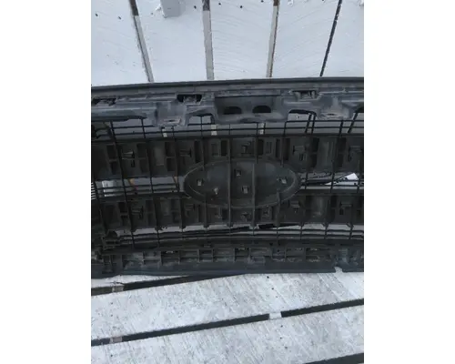 FORD F550SD (SUPER DUTY) GRILLE