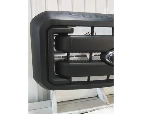 FORD F550SD (SUPER DUTY) GRILLE