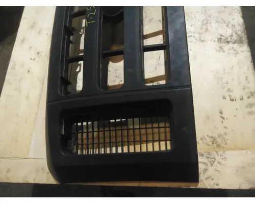 FORD F550SD (SUPER DUTY) GRILLE