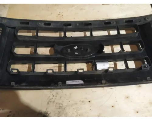 FORD F550SD (SUPER DUTY) GRILLE