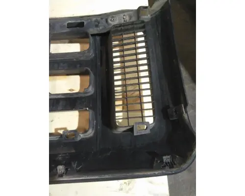 FORD F550SD (SUPER DUTY) GRILLE