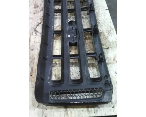 FORD F550SD (SUPER DUTY) GRILLE