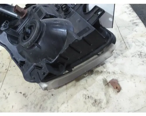 FORD F550SD (SUPER DUTY) HEADLAMP ASSEMBLY